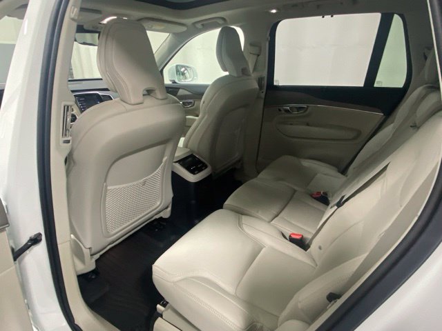 Certified 2024 Volvo XC90 T8 Ultimate w/ Protection Package AWD/4WD image 12