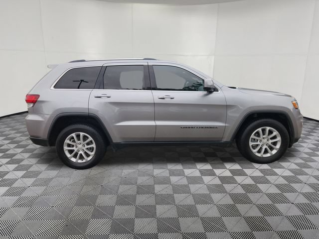 Used 2021 Jeep Grand Cherokee Laredo RWD image 4