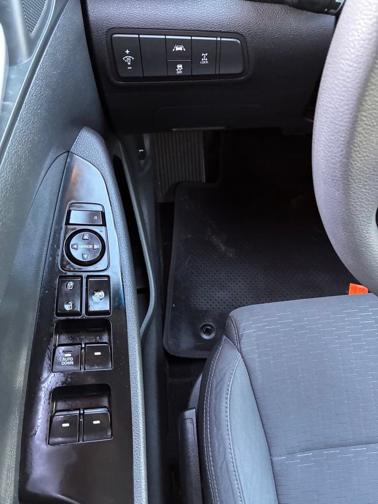 Used 2020 Hyundai Tucson SE w/ Cargo Package AWD/4WD image 24