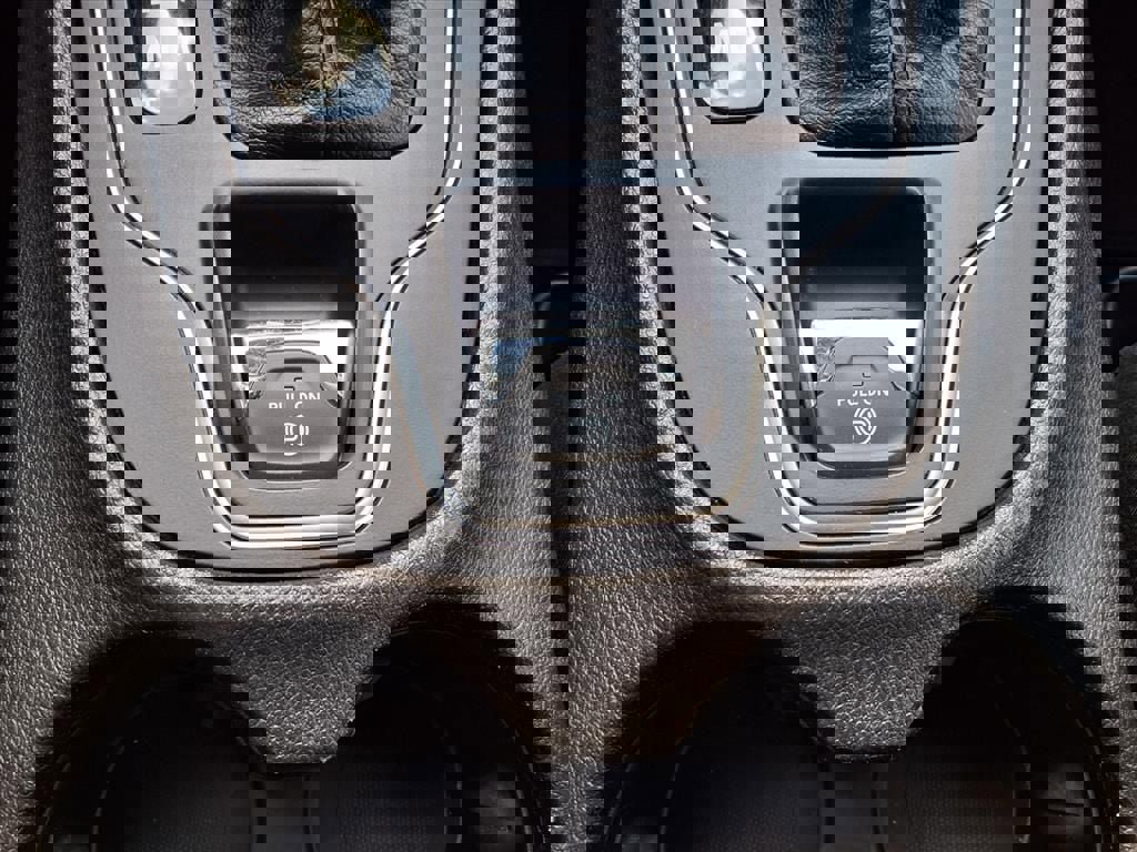 Used 2019 Jeep Cherokee Latitude Plus image 22