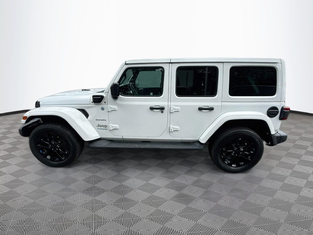 Certified 2022 Jeep Wrangler Unlimited Sahara w/ Cold Weather Group AWD/4WD image 9