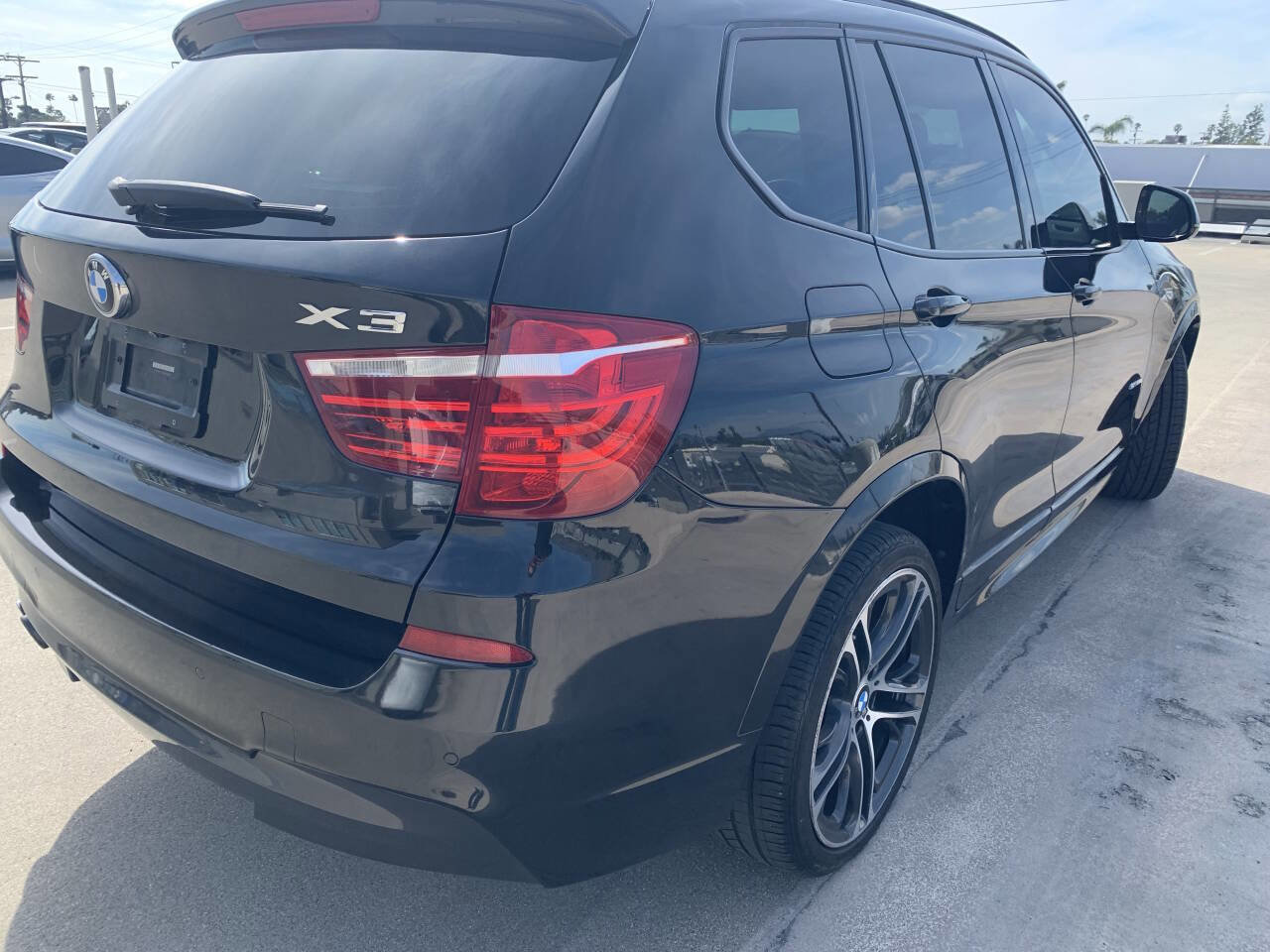 Used 2017 BMW X3 sDrive28i RWD image 8