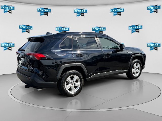 Used 2021 Toyota RAV4 XLE w/ Convenience Package AWD/4WD image 5