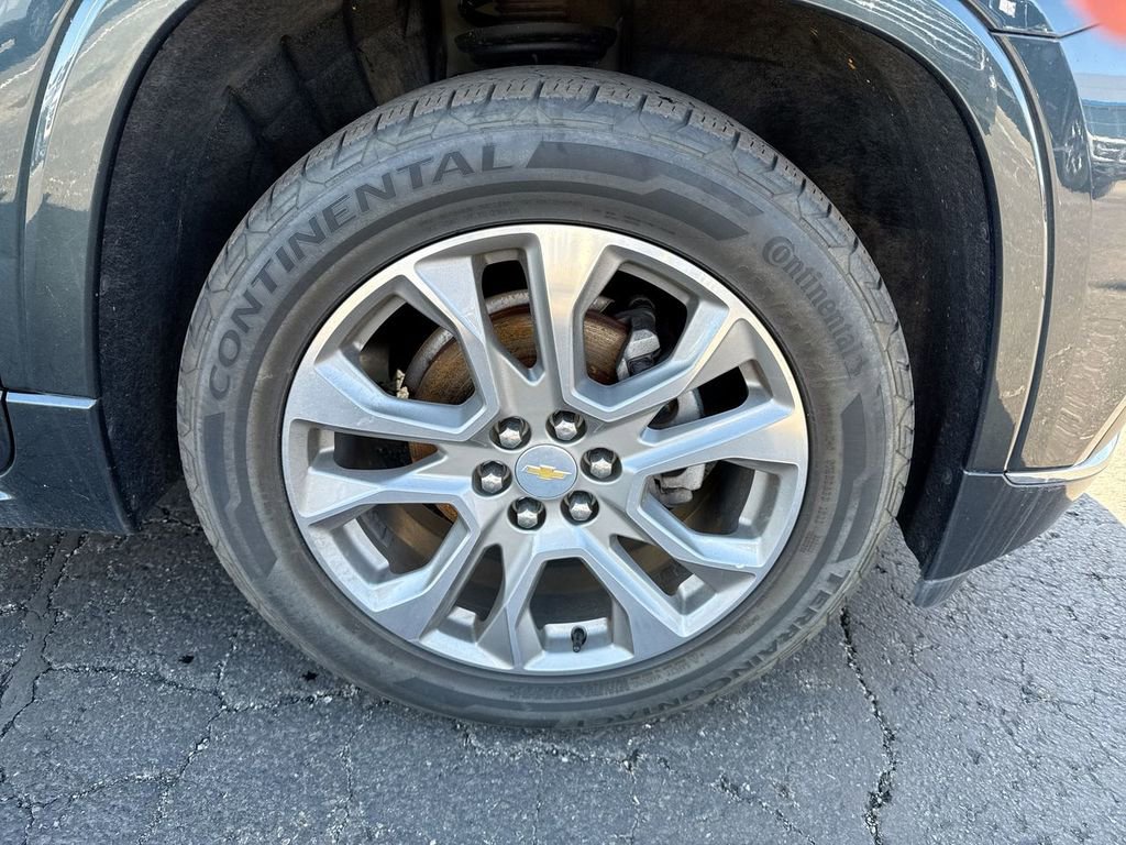 Used 2018 Chevrolet Traverse Premier w/ LPO, 'HIT The Road' Package image 10