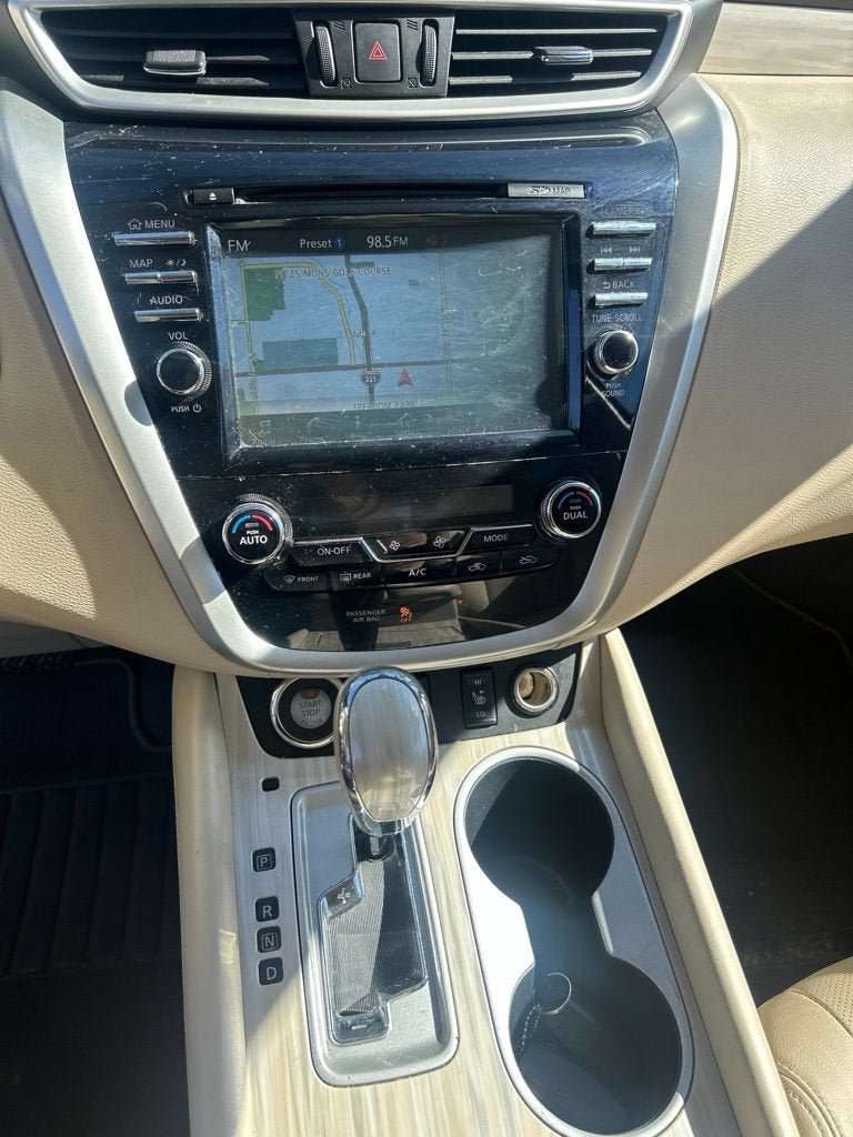 Used 2016 Nissan Murano SL w/ SL Technology Package AWD/4WD image 2