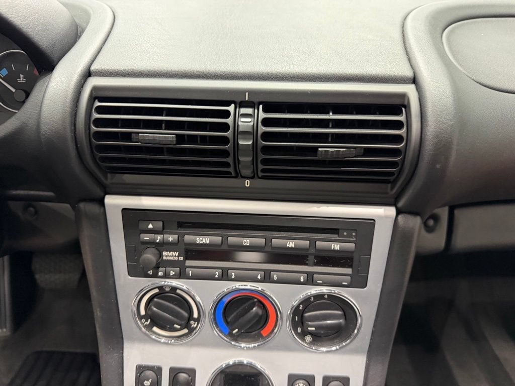 Used 2001 BMW Z3 2.5i RWD image 27