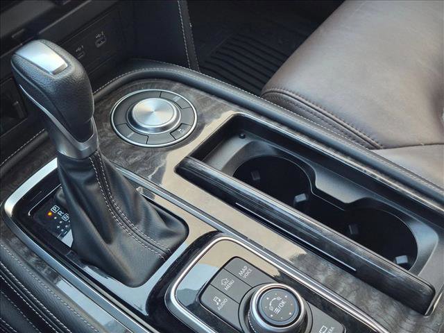 Used 2022 Nissan Armada Platinum RWD image 9