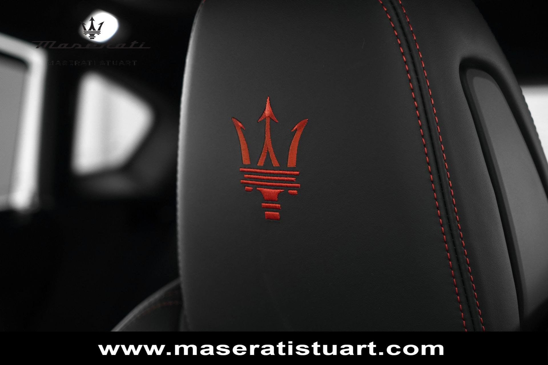 New 2024 Maserati Levante GT Ultima AWD/4WD image 18