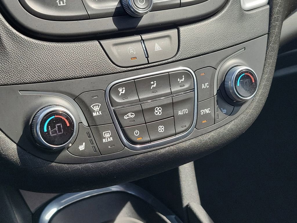 Used 2023 Chevrolet Malibu LT FWD image 31