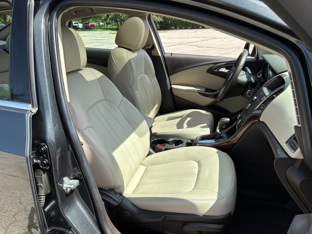 Used 2016 Buick Verano Premium FWD image 41