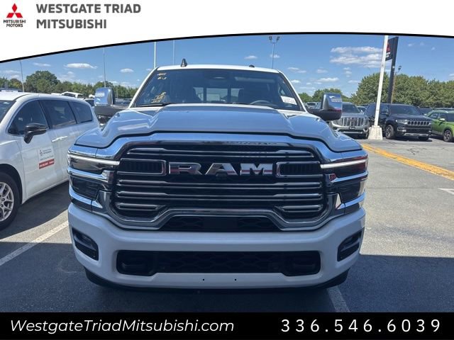 Used 2025 RAM 2500 Laramie AWD/4WD image 2