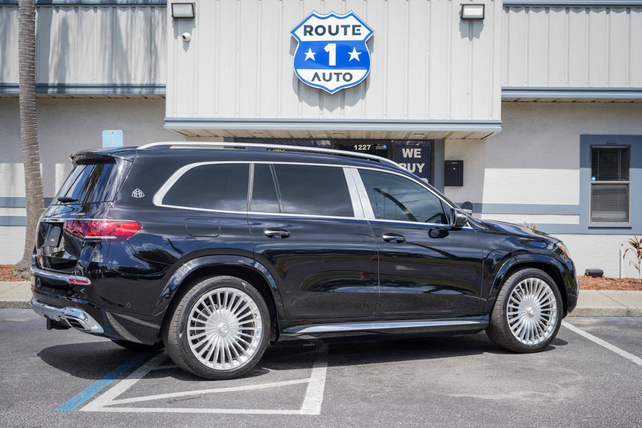 Used 2022 Mercedes-Benz Maybach GLS 600 4MATIC image 3