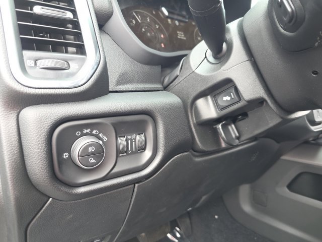 New 2026 RAM 2500 Laramie w/ Night Edition AWD/4WD image 17