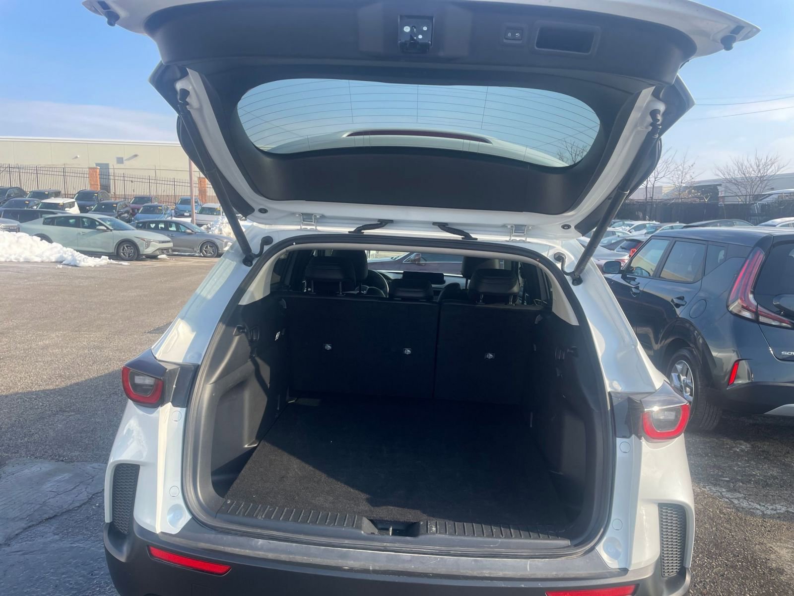 Used 2025 MAZDA CX-50 AWD 2.5 S w/ Premium Plus Pkg image 33