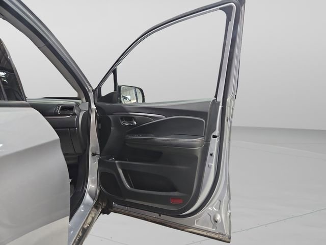 Certified 2024 Honda Ridgeline Sport image 30