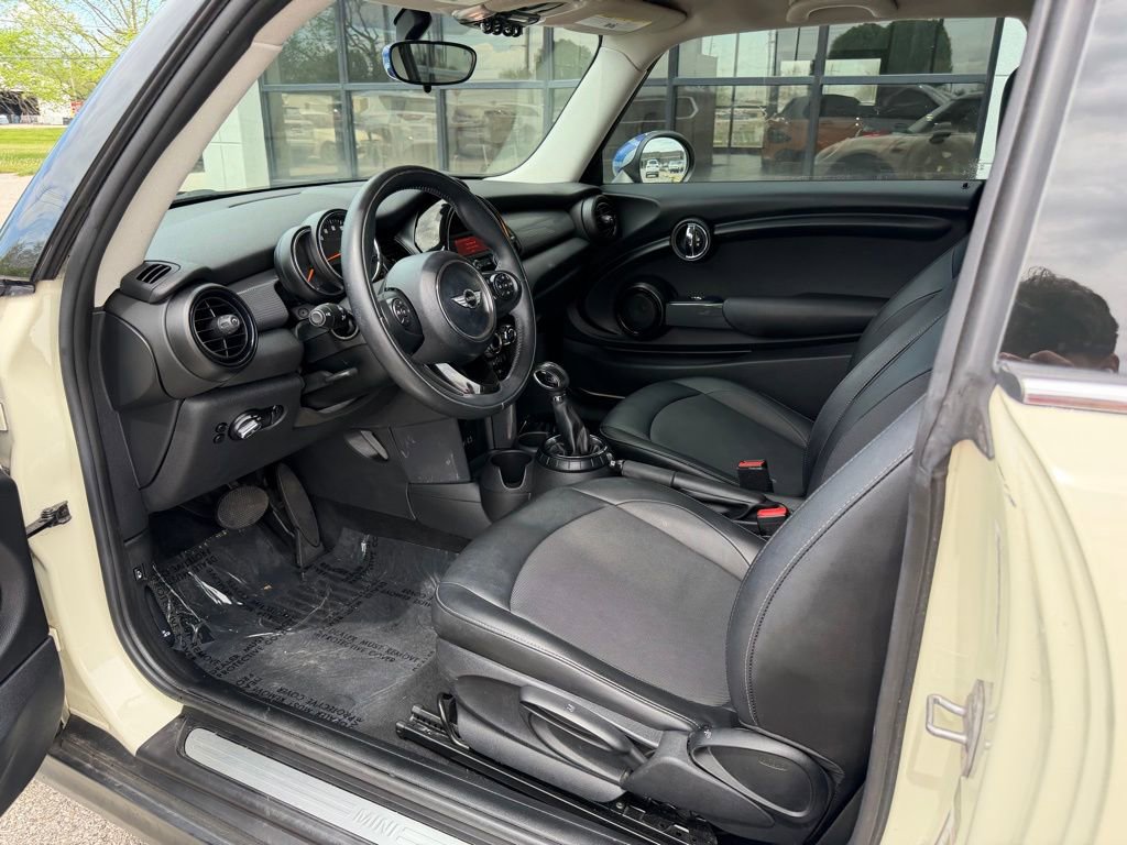 Used 2014 MINI Cooper 2-Door Hardtop FWD image 12