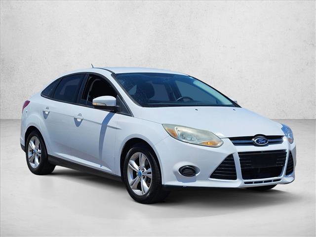 Used 2013 Ford Focus SE w/ SE Winter Pkg FWD image 3