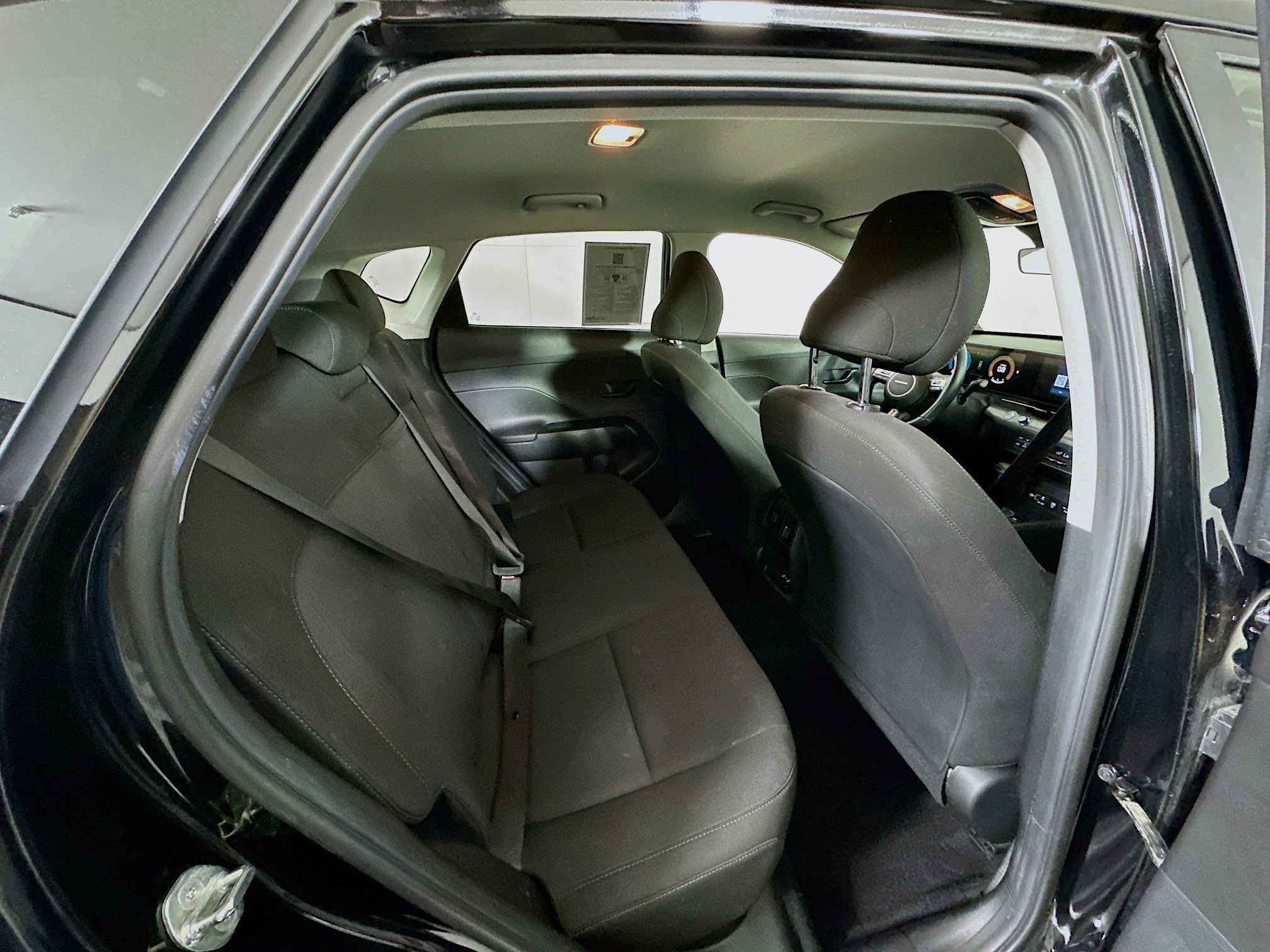 Used 2025 Hyundai Kona SEL image 29