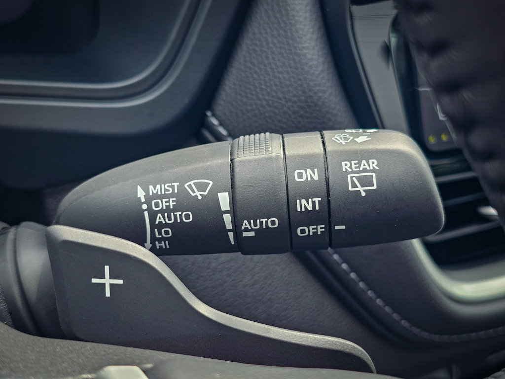 Used 2025 Toyota Grand Highlander AWD image 19