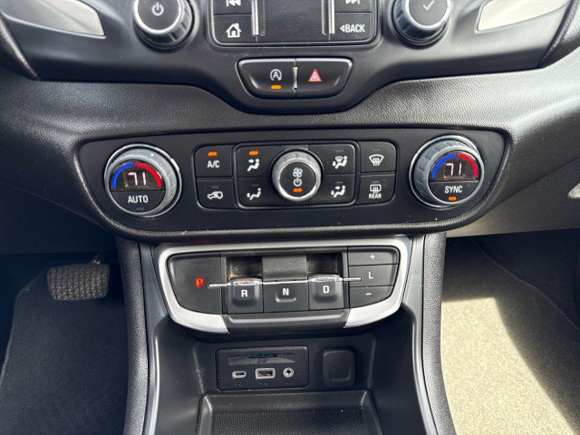 Used 2023 GMC Terrain SLT w/ Tech Package image 23