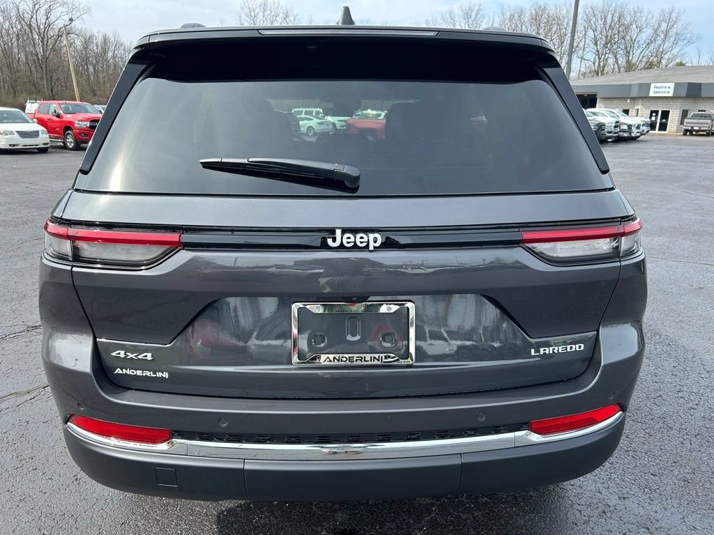 New 2026 Jeep Grand Cherokee Laredo X AWD/4WD image 4