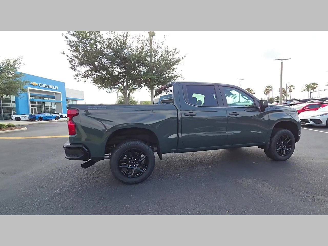 New 2026 Chevrolet Silverado 1500 Custom Trail Boss w/ Dark Appearance Package AWD/4WD image 18