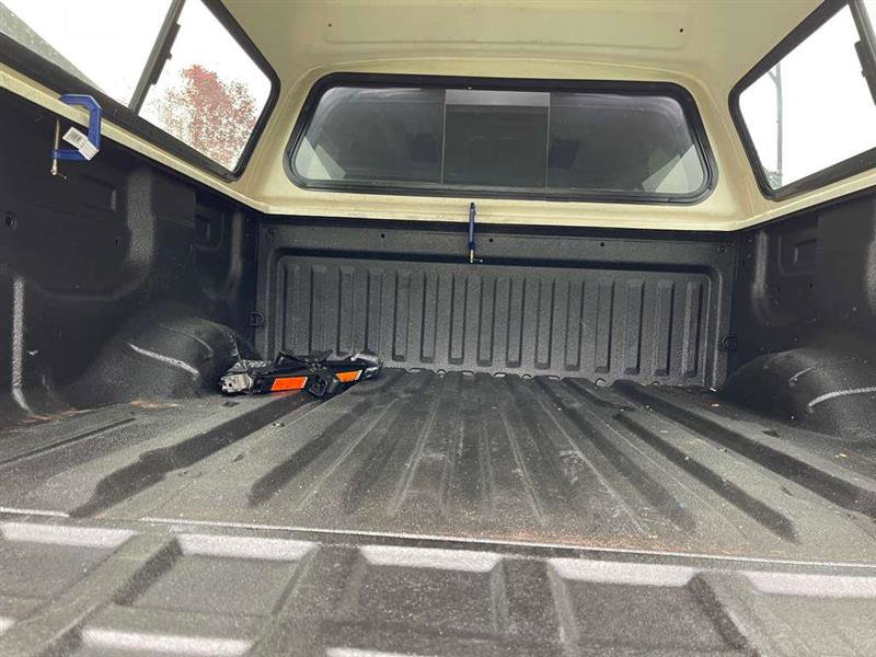 Used 2018 Nissan Titan SV w/ SV Convenience Package image 37