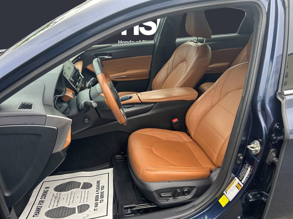 Used 2020 Toyota Avalon Limited w/ Advanced Safety Package FWD image 9