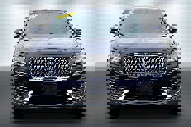 Used 2019 Lincoln Nautilus Reserve image 2