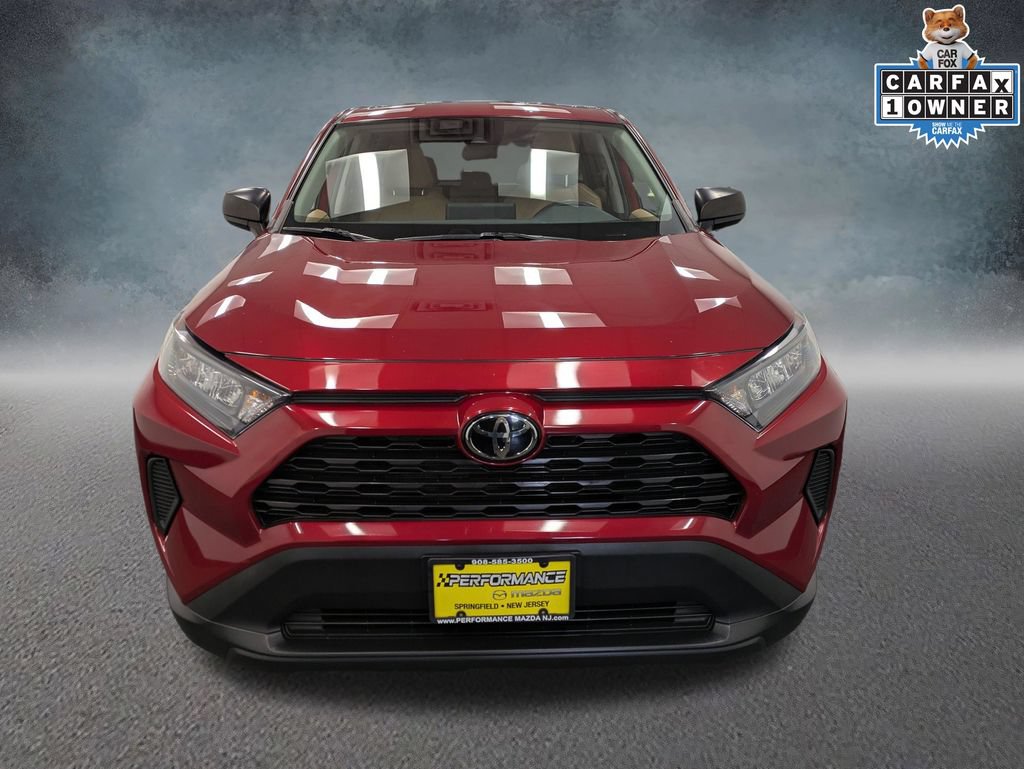 Used 2022 Toyota RAV4 LE AWD/4WD image 2