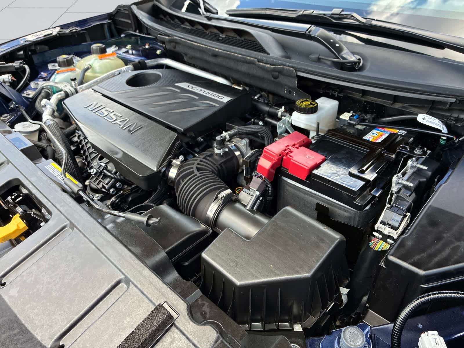 Used 2025 Nissan Rogue SV AWD/4WD image 15