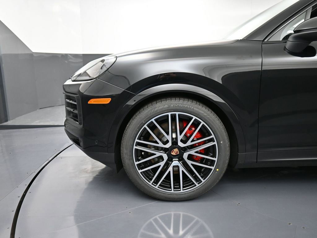 New 2026 Porsche Cayenne S image 12