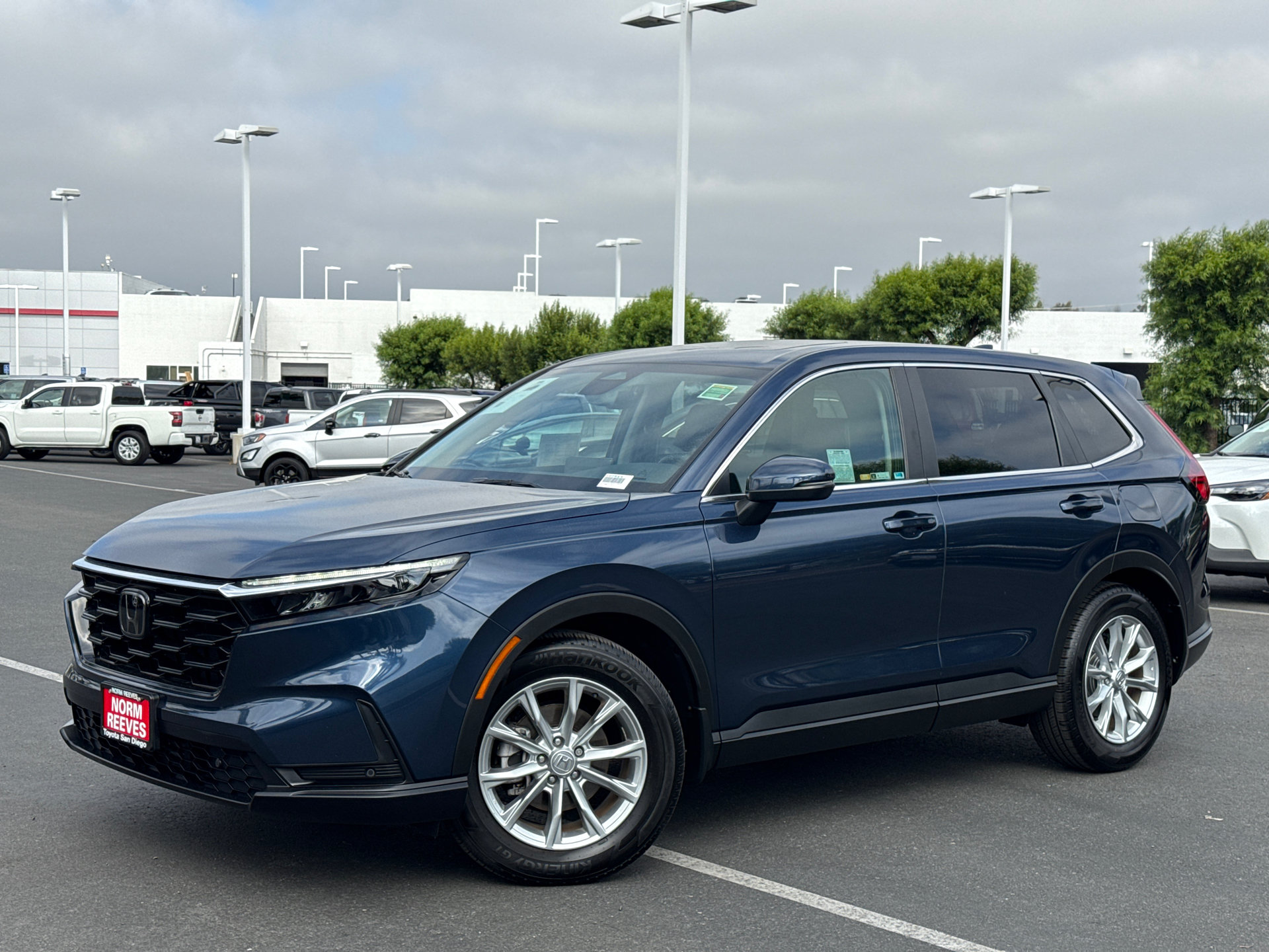Used 2024 Honda CR-V EX-L image 2