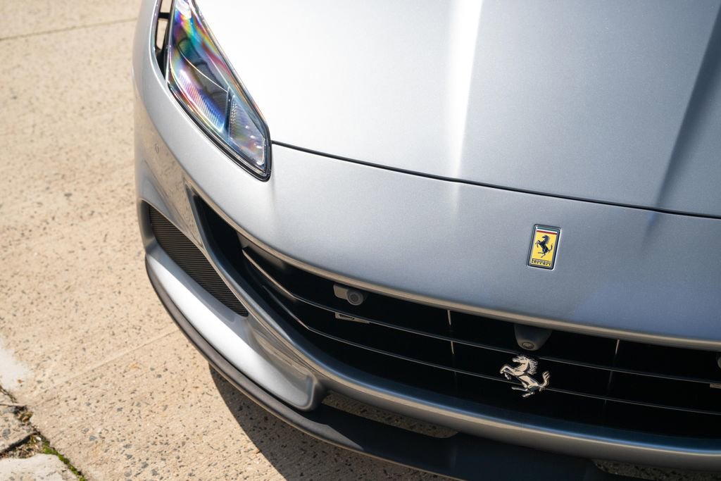 Certified 2022 Ferrari Portofino M image 11