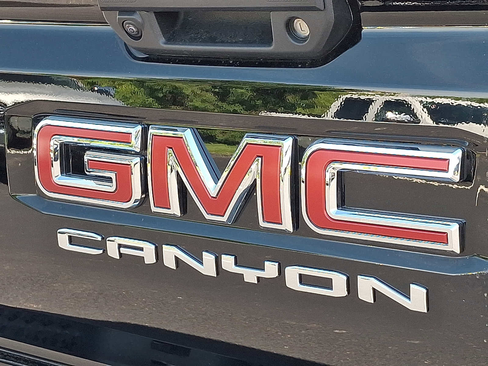Used 2024 GMC Canyon AT4 AWD/4WD image 29