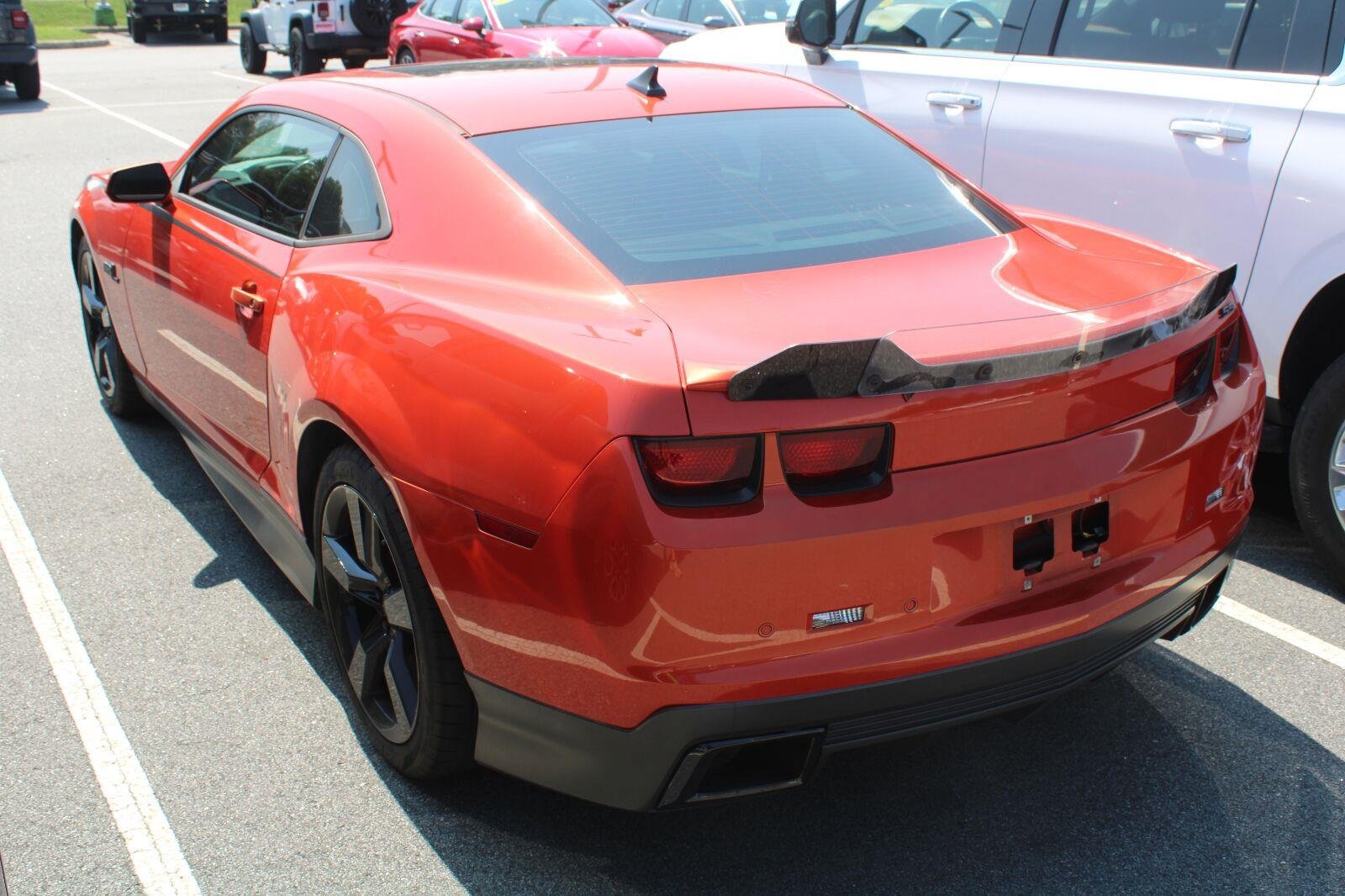 Used 2011 Chevrolet Camaro SS w/ LPO, Ground Effects Package RWD image 6
