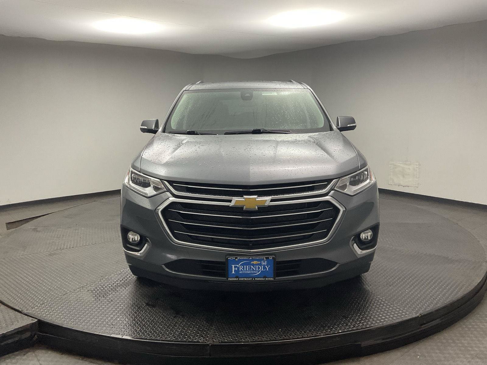 Used 2020 Chevrolet Traverse Premier FWD image 2