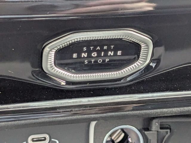 New 2026 Jeep Grand Cherokee Altitude AWD/4WD image 29