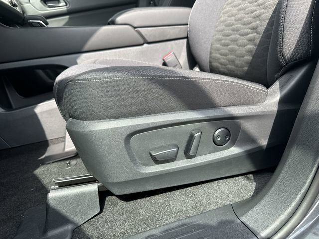New 2025 Nissan Pathfinder SV image 26