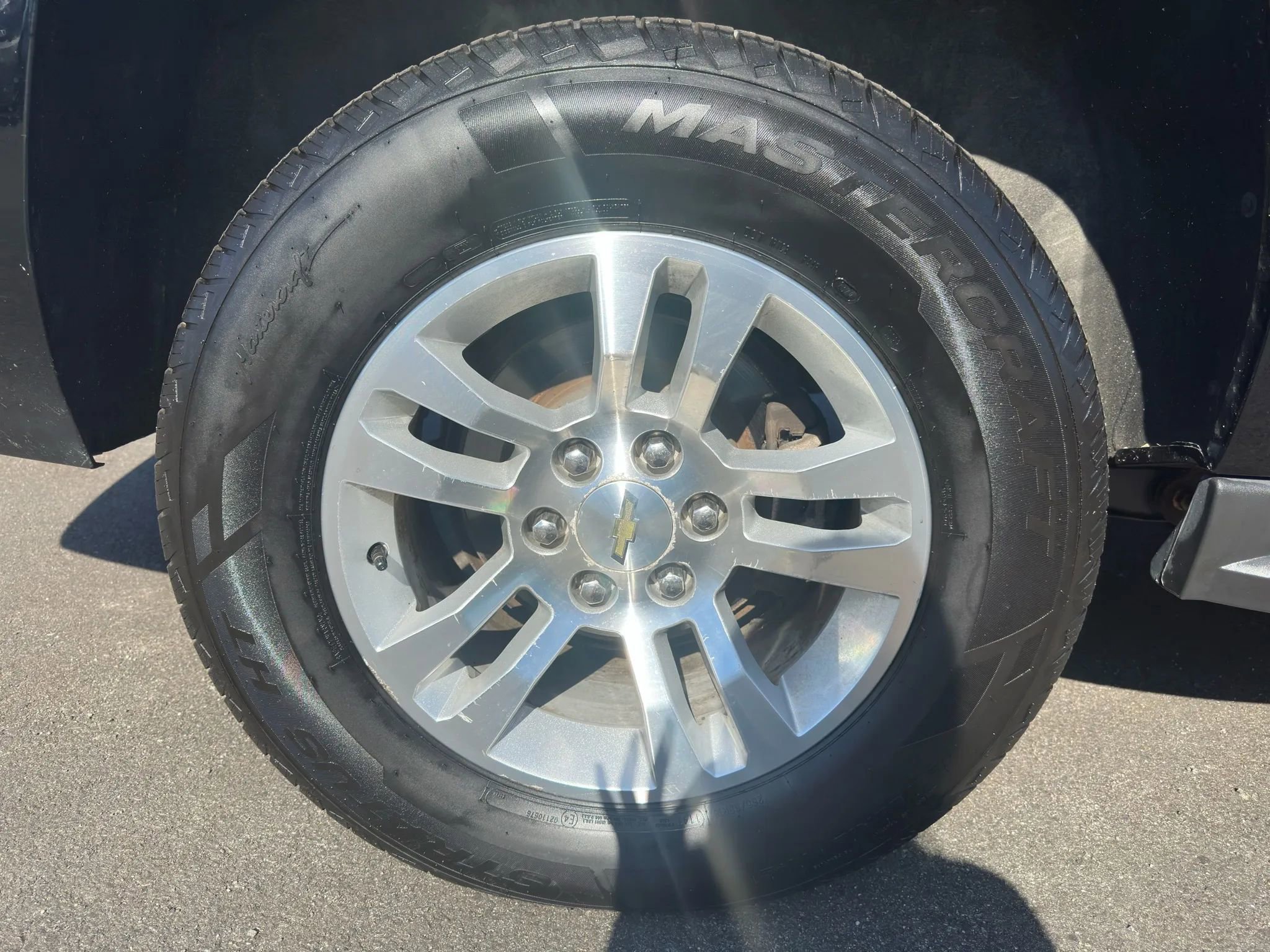 Used 2019 Chevrolet Suburban LT image 24