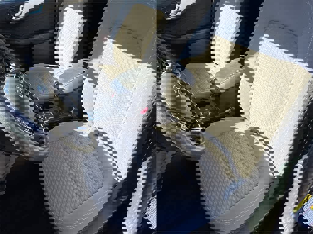 Certified 2021 Ford Escape SE w/ SE Sport Appearance Package image 12