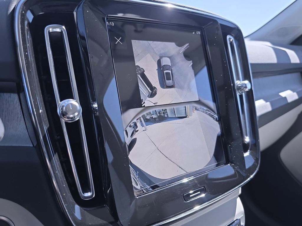 New 2026 Volvo XC40 B5 Plus w/ Protection Package Premier AWD/4WD image 25