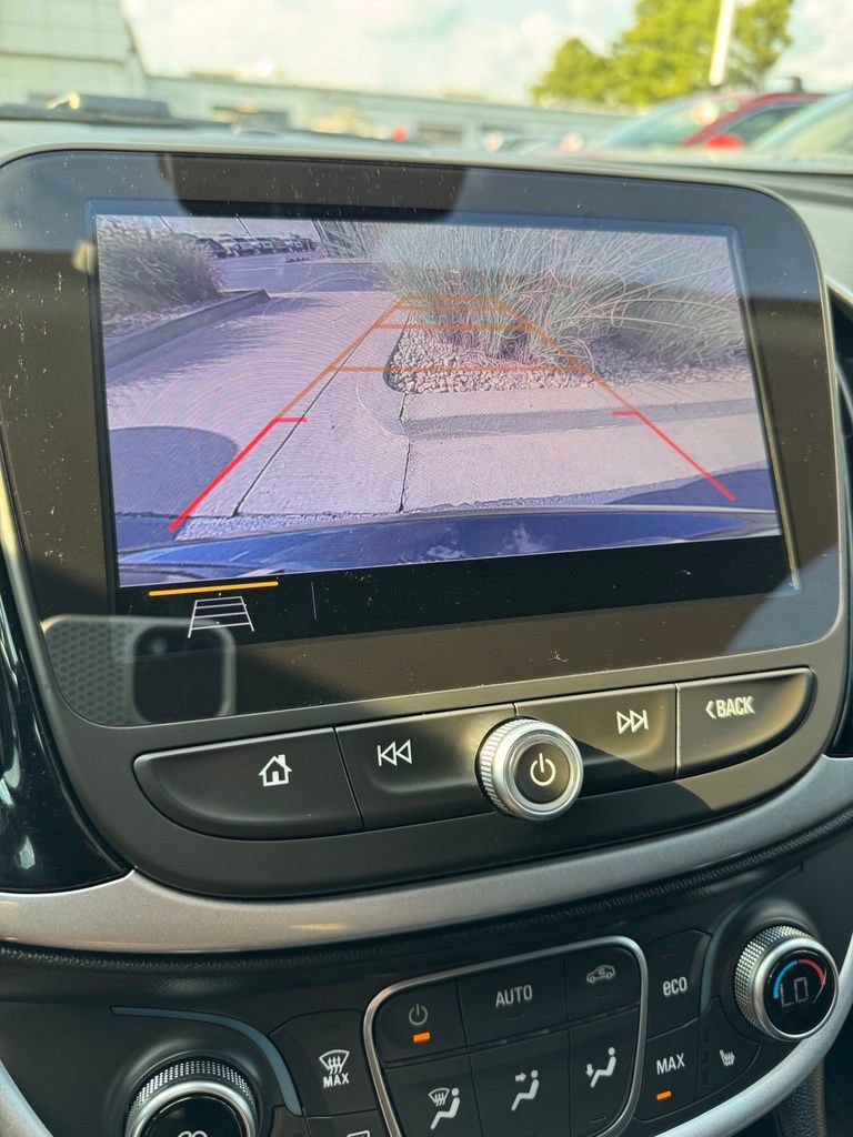 Used 2019 Chevrolet Volt LT w/ Comfort Package FWD image 16