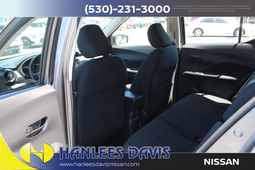 Used 2025 Nissan Kicks Play S FWD image 14