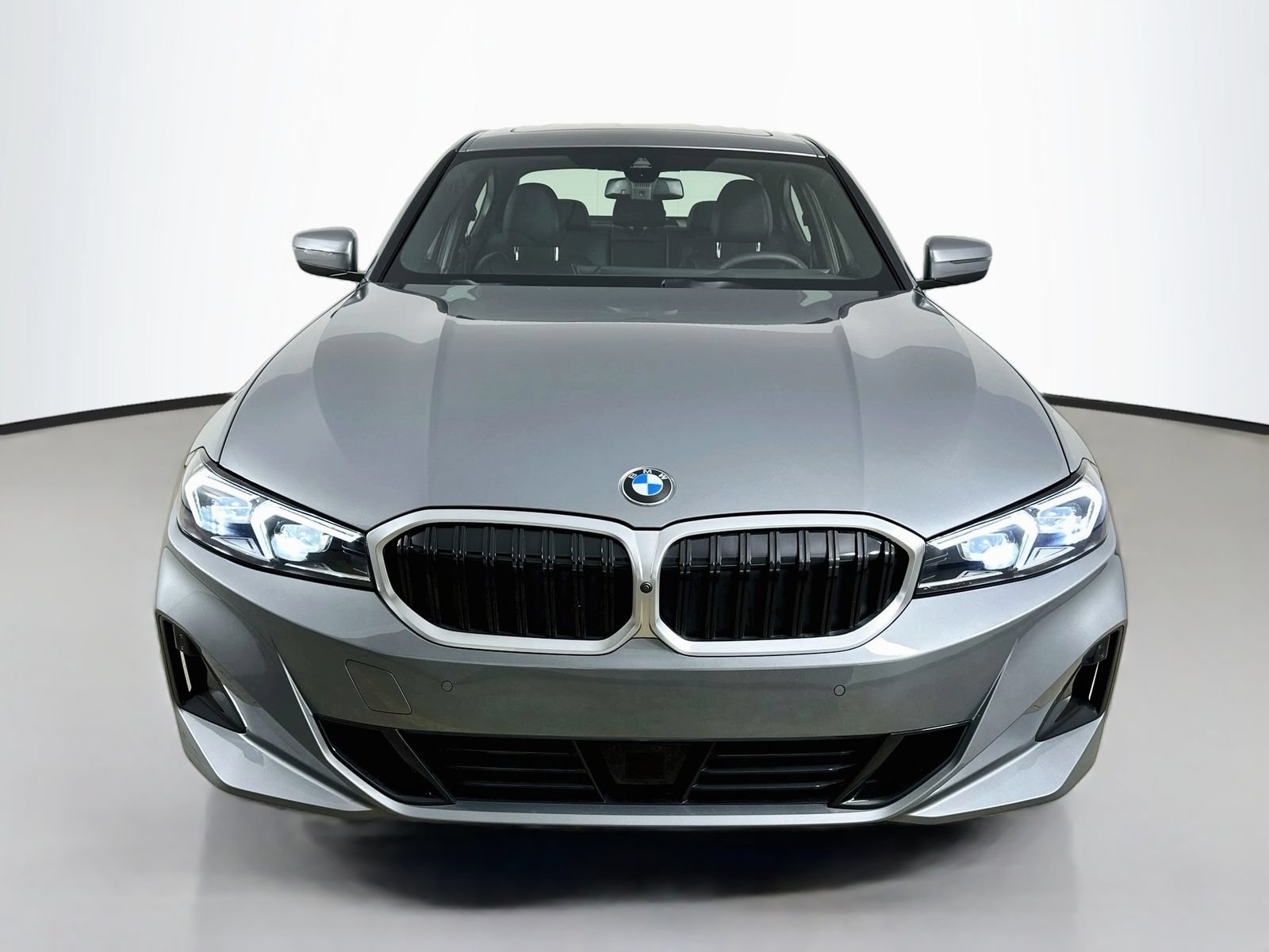 Used 2025 BMW 330i xDrive Sedan AWD/4WD image 2