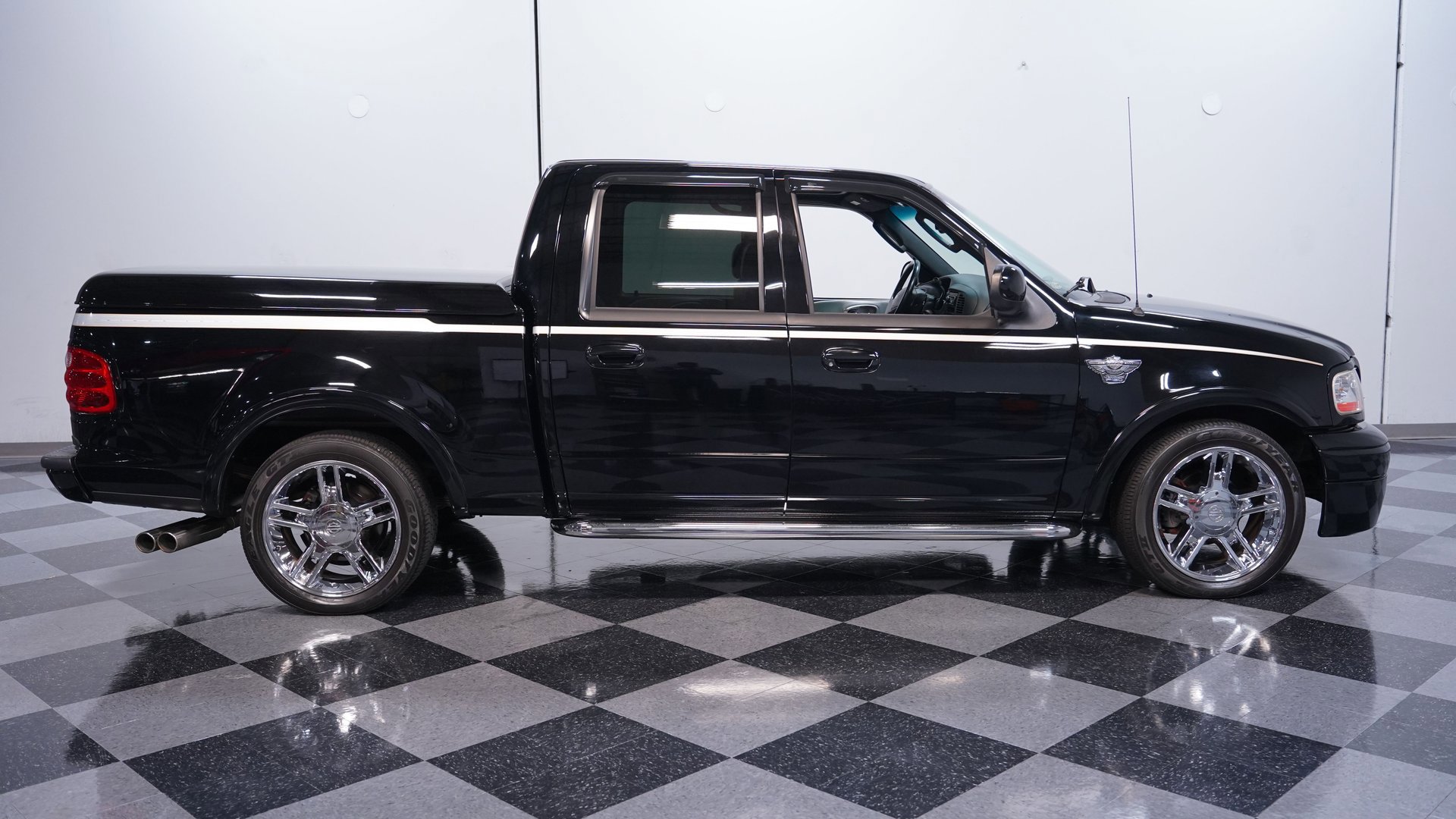 Used 2003 Ford F150 Harley-Davidson RWD image 12
