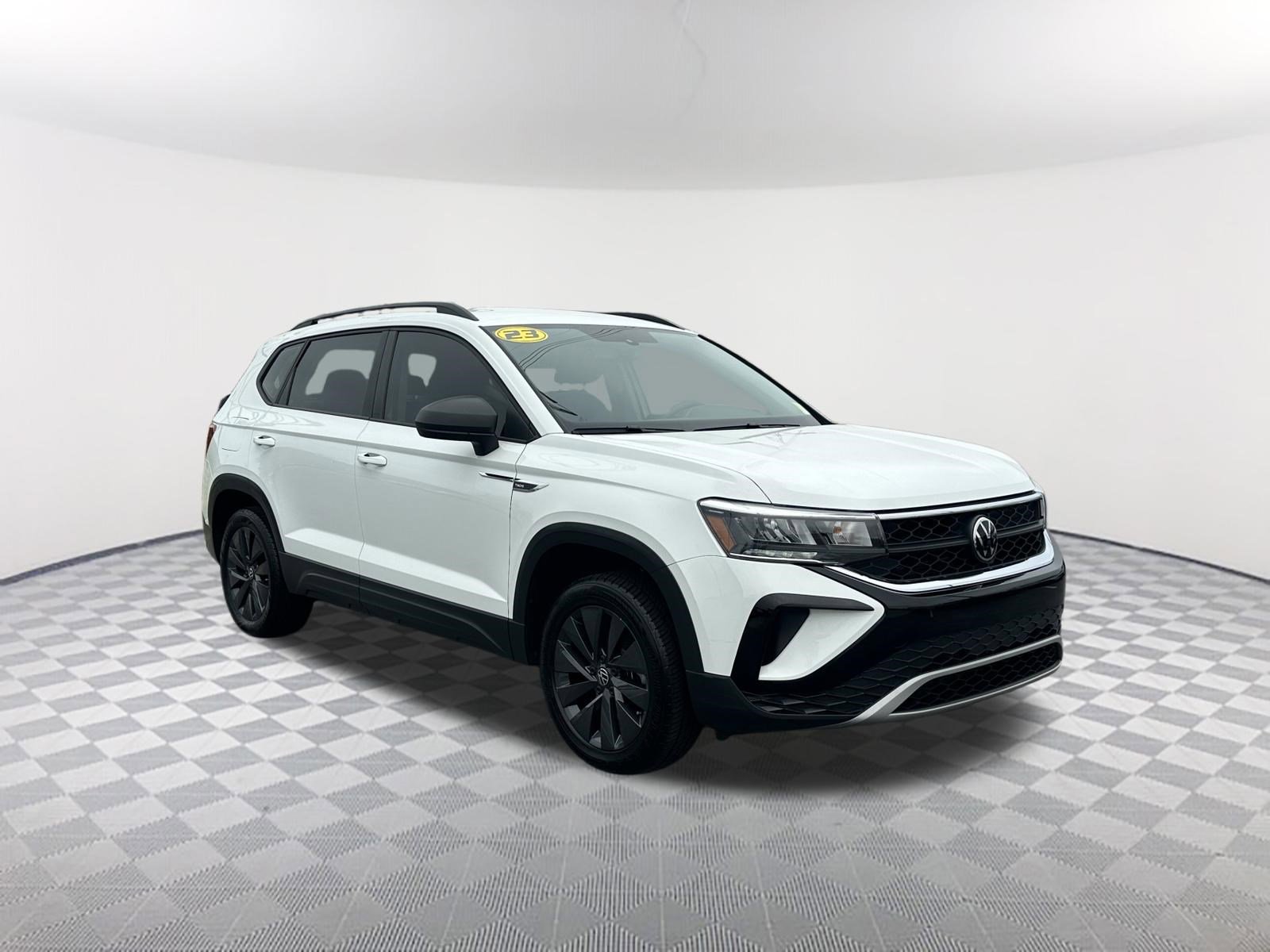 Used 2023 Volkswagen Taos S FWD image 3