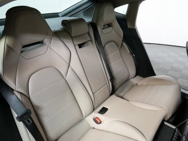 New 2026 Porsche Panamera image 21
