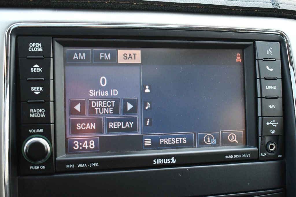 Used 2012 Jeep Grand Cherokee Overland image 38