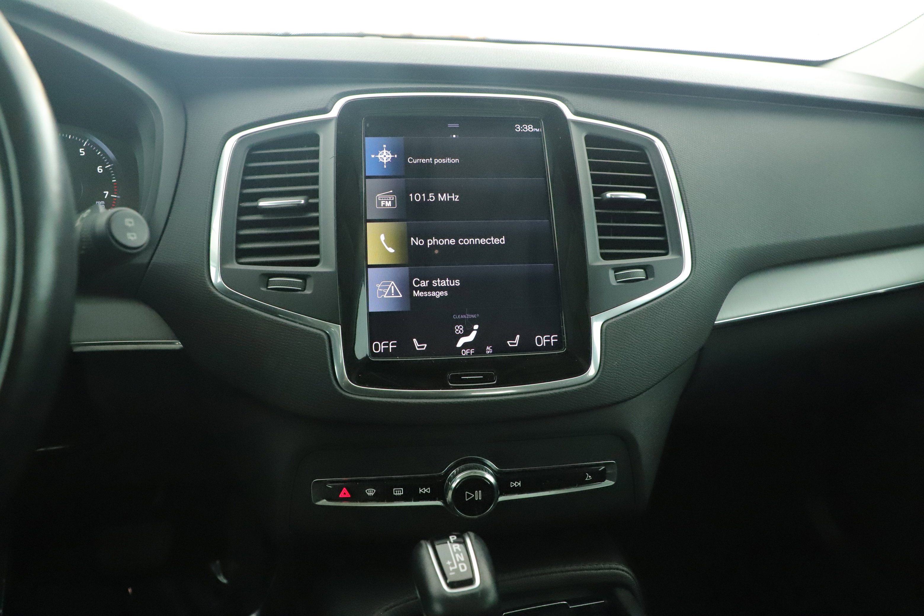 Used 2022 Volvo XC90 T5 Momentum w/ Climate Package image 20